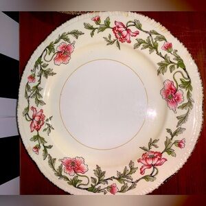 Set of 6 Vintage Plates Floral w/Gold Rim Cottage Shabby Chic Farmhouse Grandma